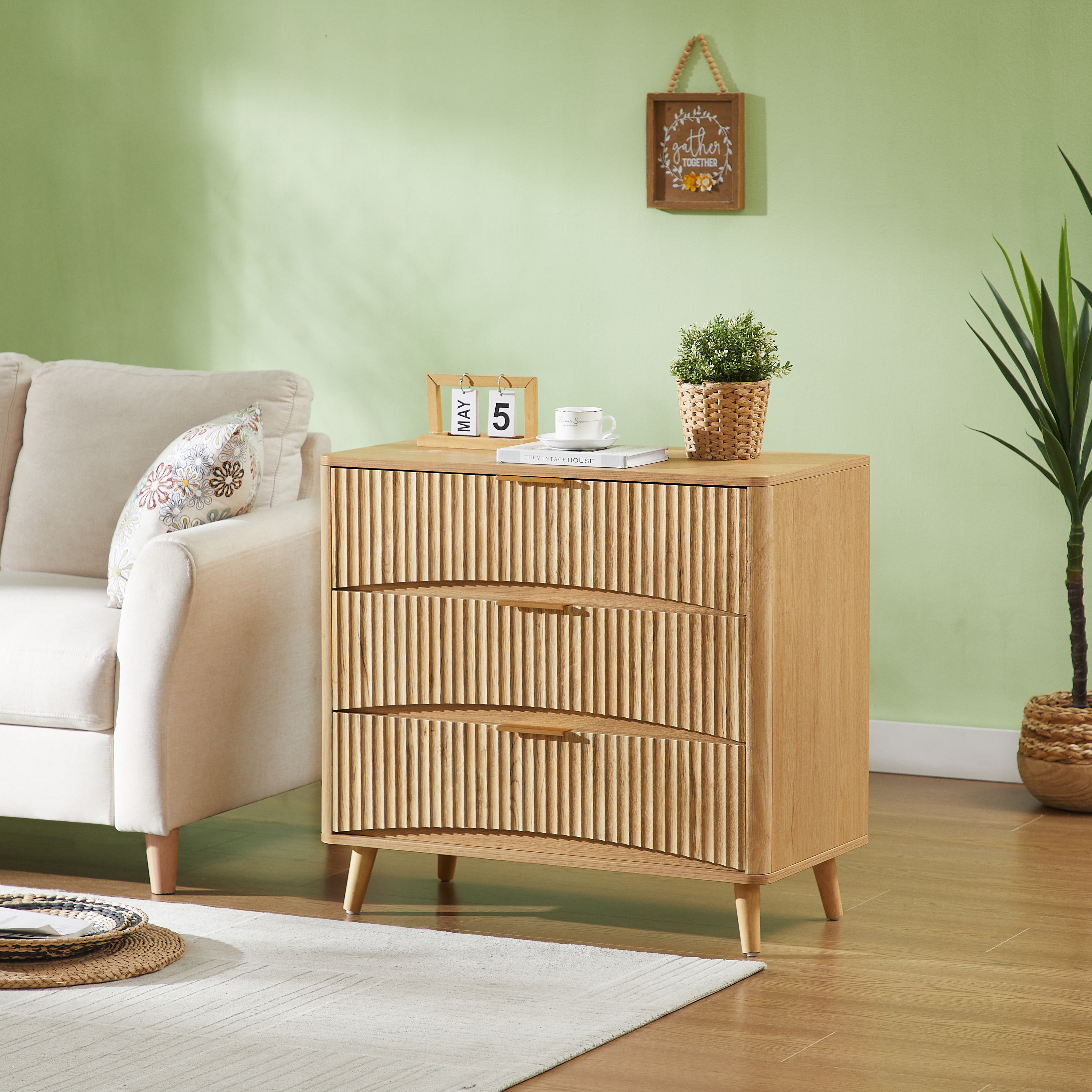 Fluted 3 Drawer Dresser, Modern Tall Chest of Drawers with Vertical Grooved Design, Wood Storage Cabinet with Metal Handles for Bedroom Living Room, Oak (31,5"W x 15"D x 30"H)